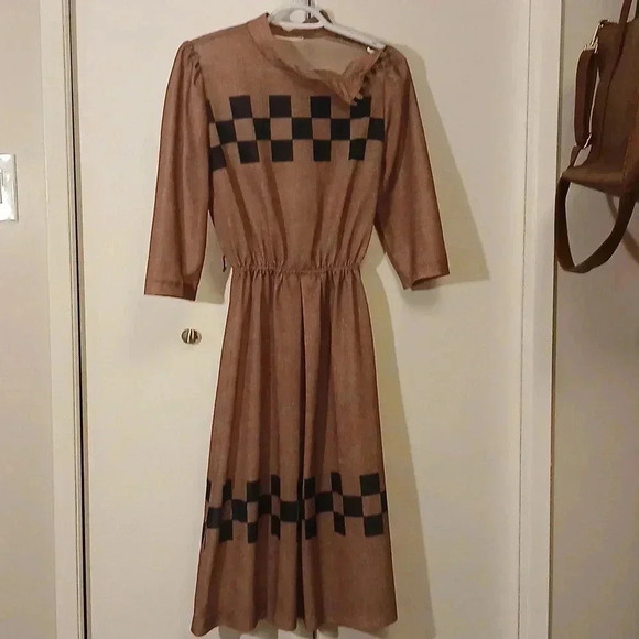 Vintage checkered  dress - Picture 1 of 7